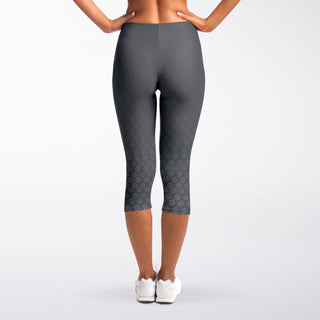 Capri Leggings - Shadow Gray - Synergetic Heroes